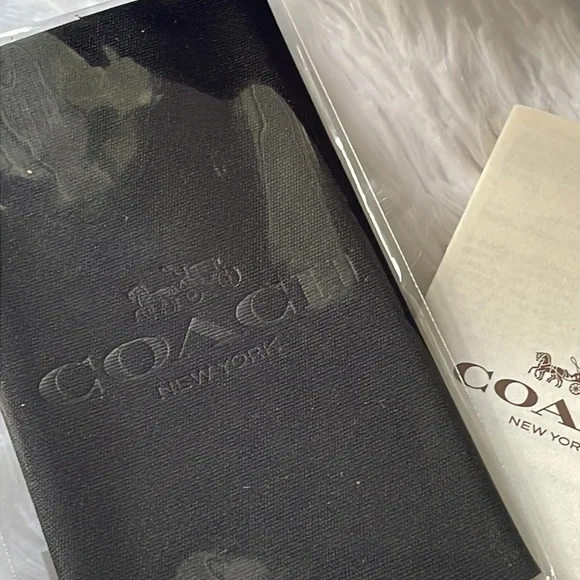 Coach Sunglasses - Picture 11 of 11